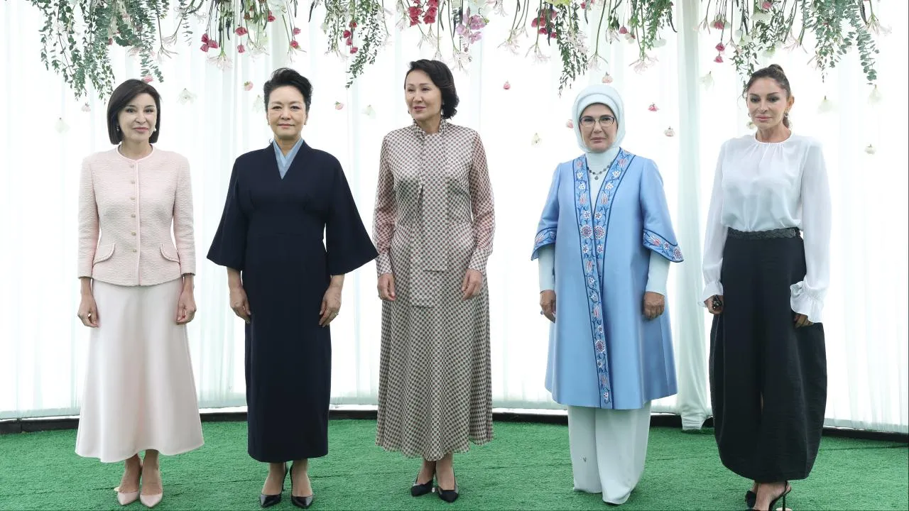 Emine Erdoğan Kırgızistan'da Lider Eşleriyle Buluştu: İşte Detaylar!