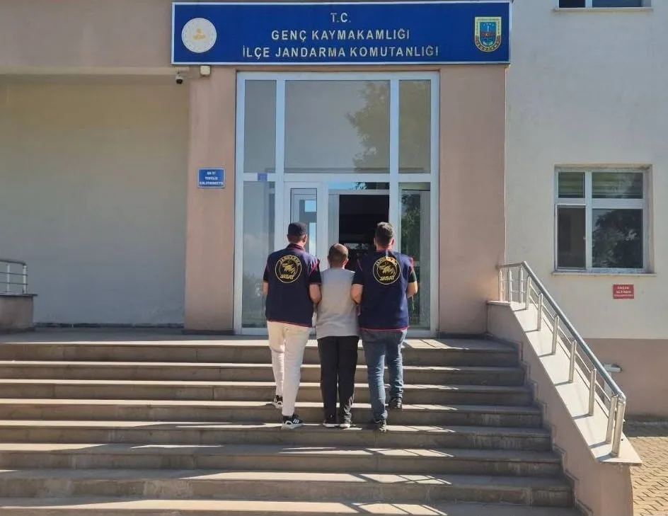 BİNGÖL’DE JANDARMADAN HUZUR OPERASYONU: 5 ARANAN ŞAHIS TUTUKLANDI - Fotoğraf Galerisi 5