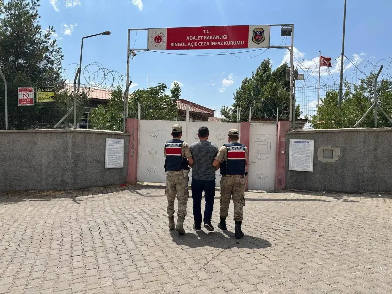 BİNGÖL’DE JANDARMADAN HUZUR OPERASYONU: 5 ARANAN ŞAHIS TUTUKLANDI