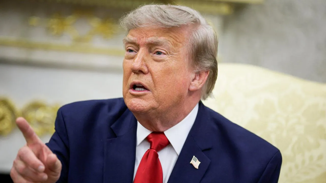 Trump'tan İran'a Yardım Edenlere Devasa Yaptırım Tehdidi!