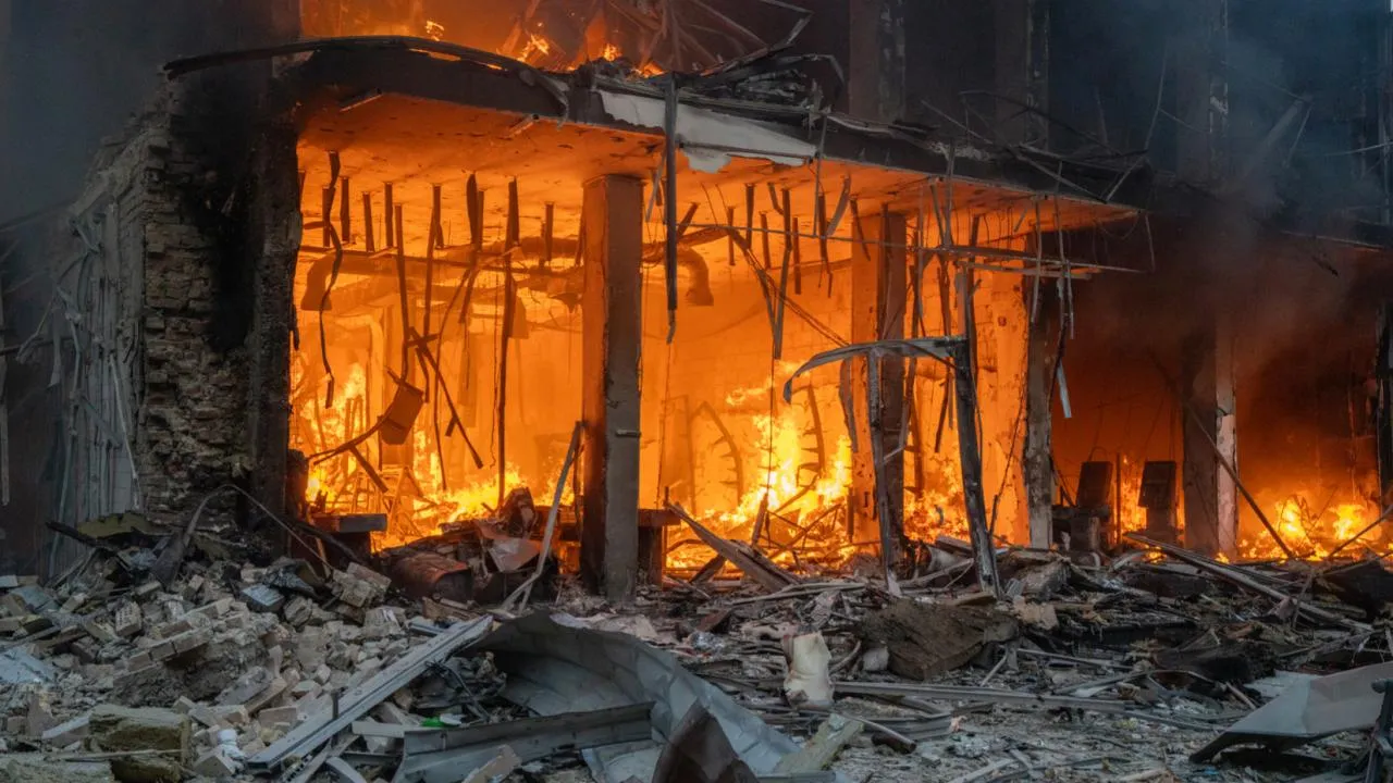 Kiev’de Rus Hava Saldırısı: 8 Ölü, 33 Yaralı!