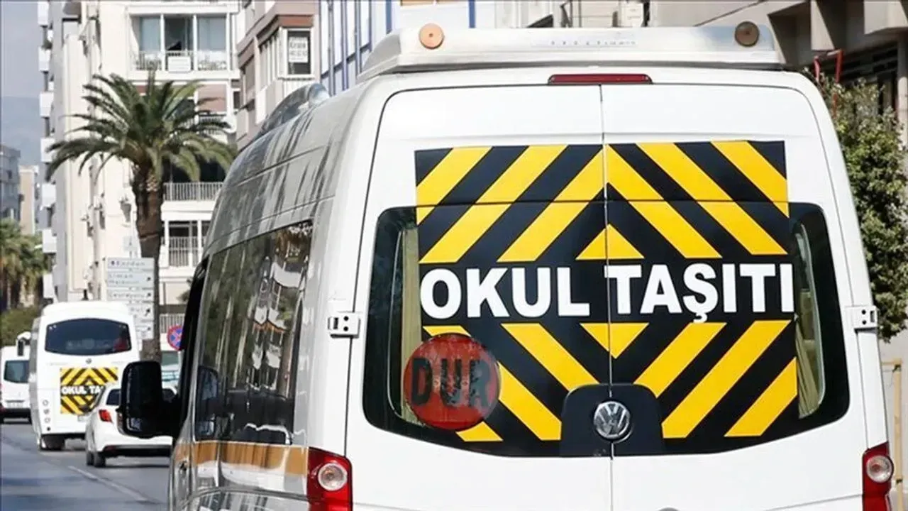 İzmir'de servis ücretlerine yüzde 20 zam: Öğrenci velilerine darbe!