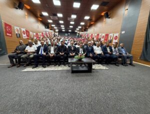 MHP SOLHAN İLÇE KONGRESİ YOĞUN KATILIMLA GERÇEKLEŞTİRİLDİ