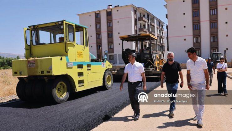 Bingöl’de Ulaşım Altyapısını Güçlendirecek Asfalt Çalışmaları Sürüyor